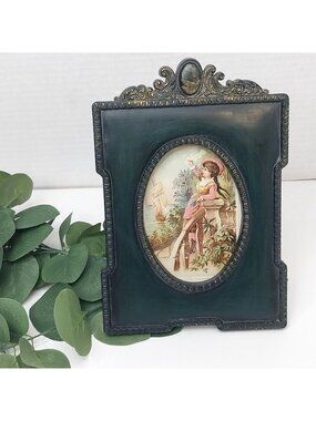 Green Baroque Vintage Picture Frame Victorian Style Illustration 3 x 5 Oval